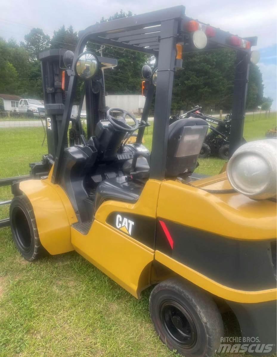 CAT P7000 Wózki widłowe inne