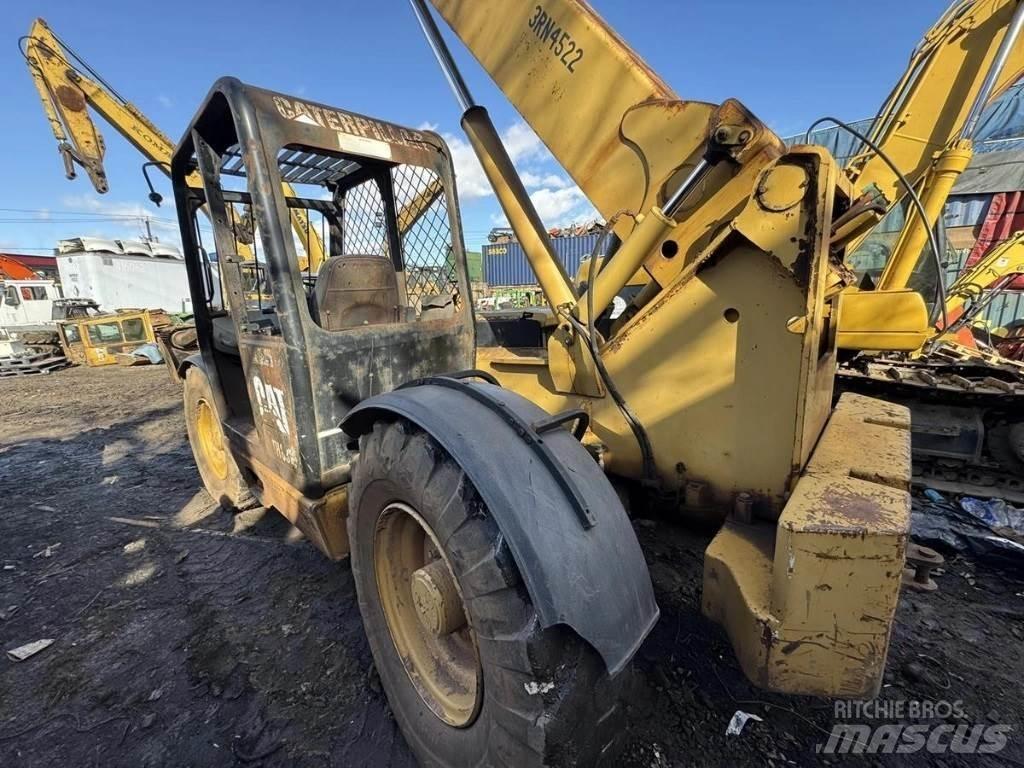 CAT TH83 Ładowarki teleskopowe
