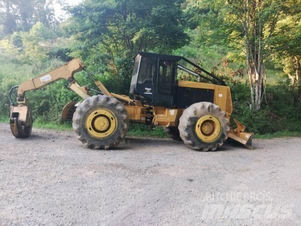  CTR 950B Skidery