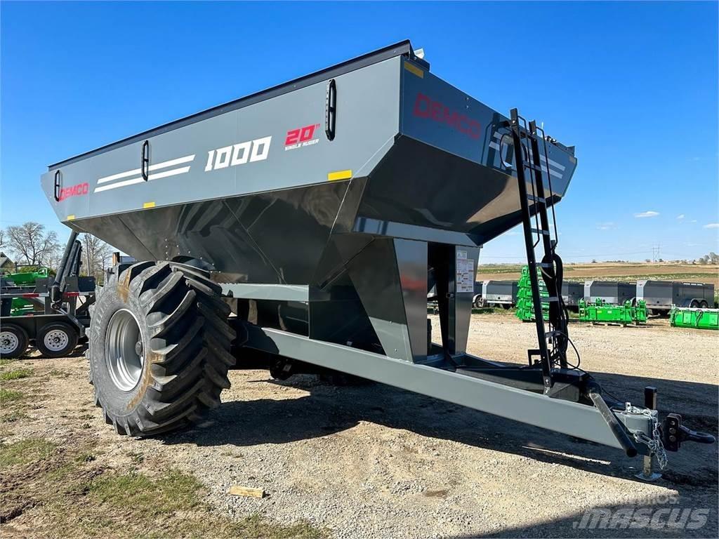 Demco 1000 Przyczepy zbożowe