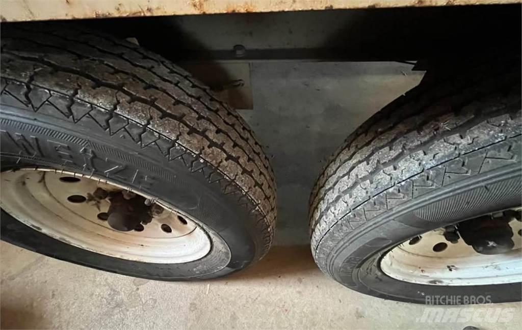 Finn BB302 Pojazdy komunalne