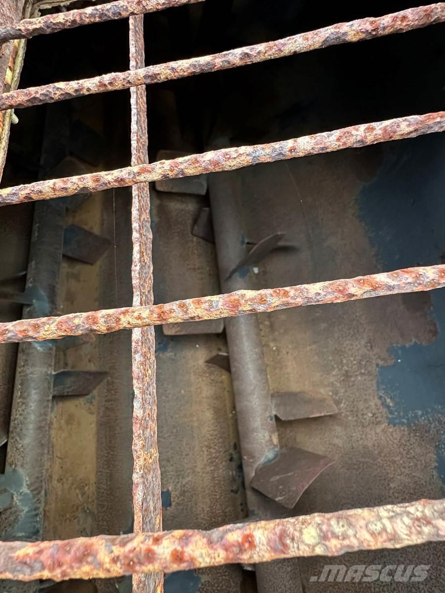 Finn T330 Kosze zasypowe