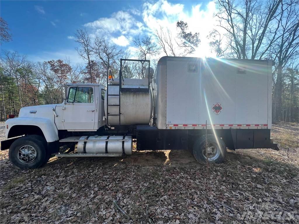 Ford 8000 Pojazdy komunalne