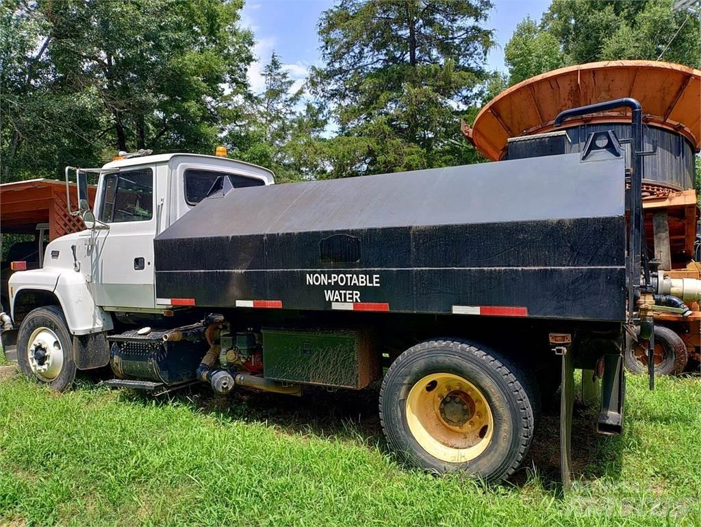 Ford 8000 Cysterna