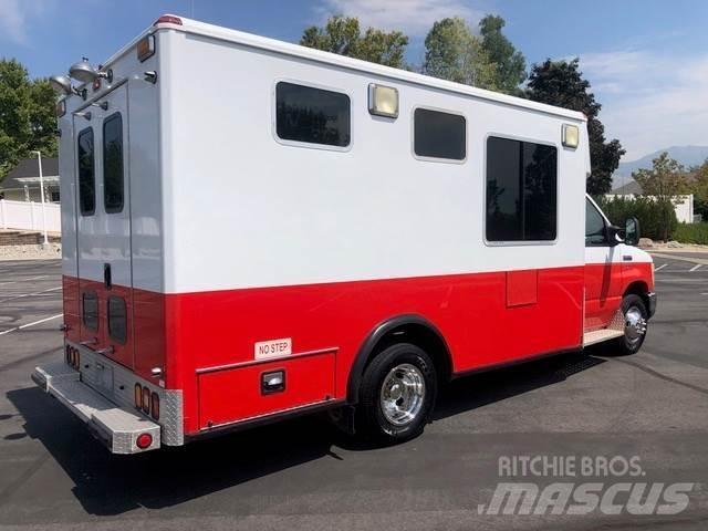 Ford E-450 Ambulanse