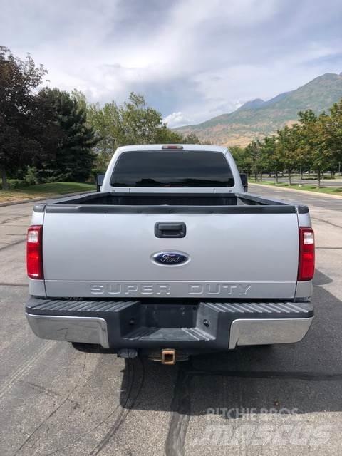 Ford F-250 Pick-upy / Pojazdy z otwieranymi burtami