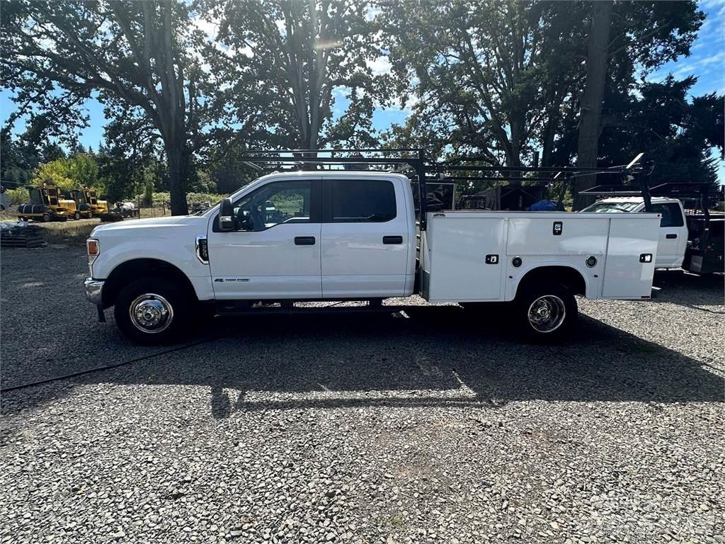Ford F-350 Pojazdy komunalne