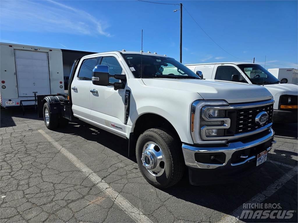 Ford F-350 Pick-upy / Pojazdy z otwieranymi burtami