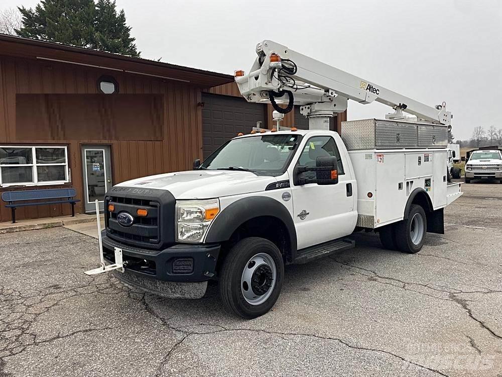 Ford F-450 Podnośniki koszowe