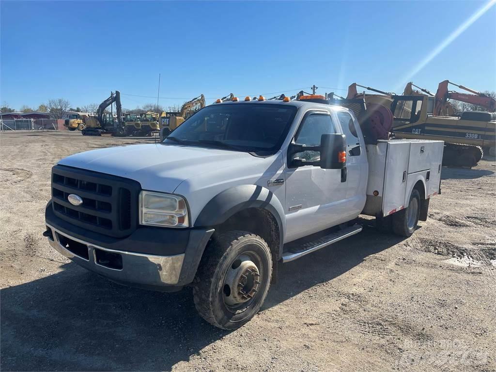Ford F-450 Pojazdy komunalne