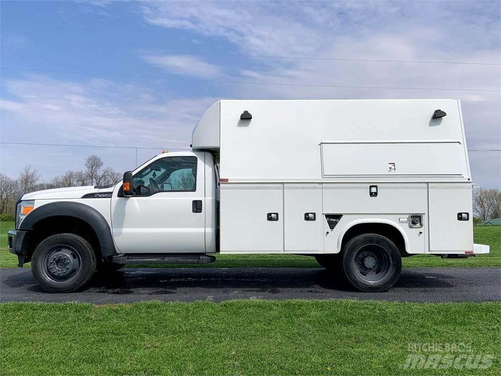 Ford F-450 Pojazdy komunalne
