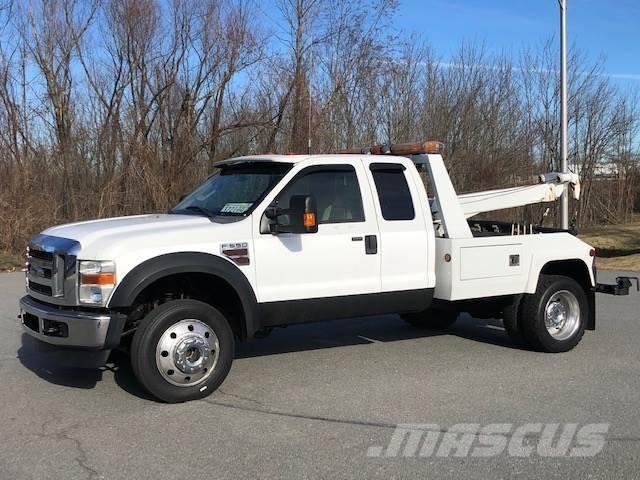 Ford F-550 Samochody ratownicze pomocy drogowej