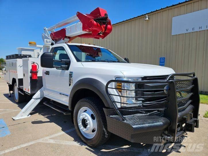 Ford F-550 Podnośniki koszowe