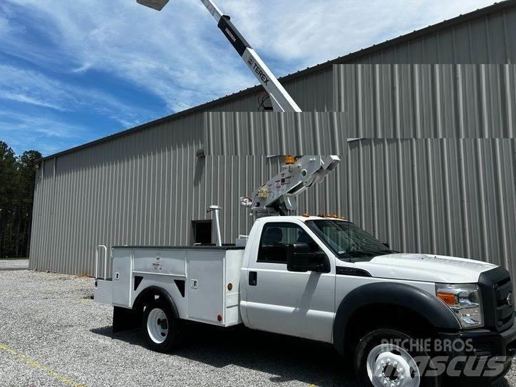 Ford F-550 Podnośniki koszowe