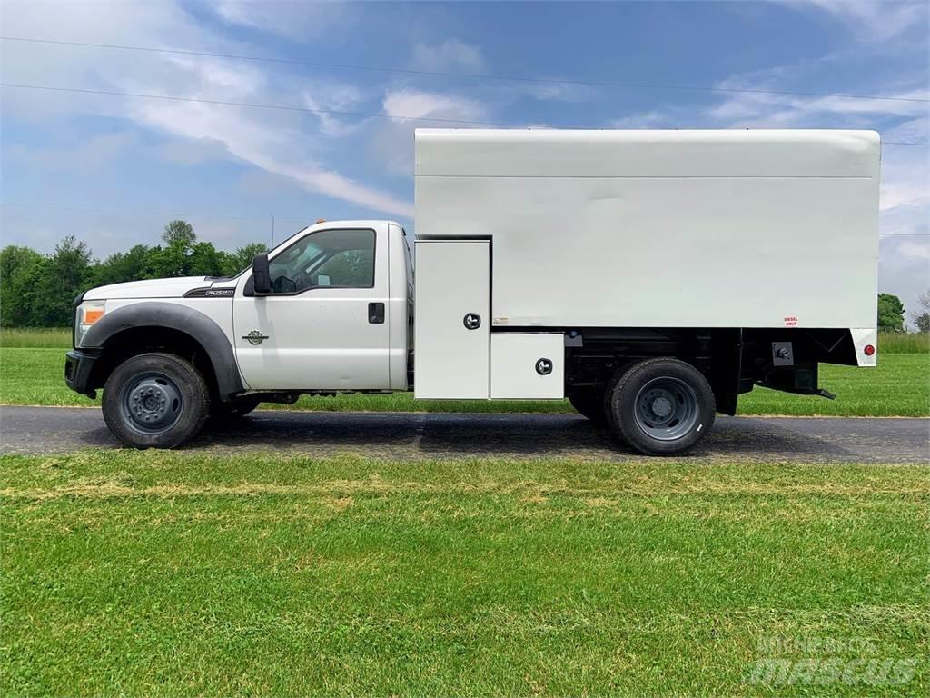 Ford F-550 Pojazdy do transportu zrębki