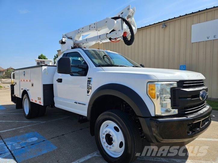 Ford F-550 Podnośniki koszowe