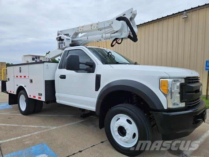Ford F-550 Podnośniki koszowe