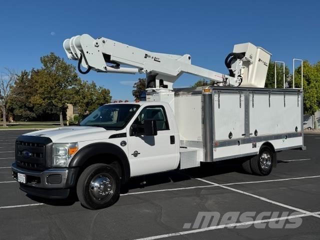 Ford F-550 Podnośniki koszowe