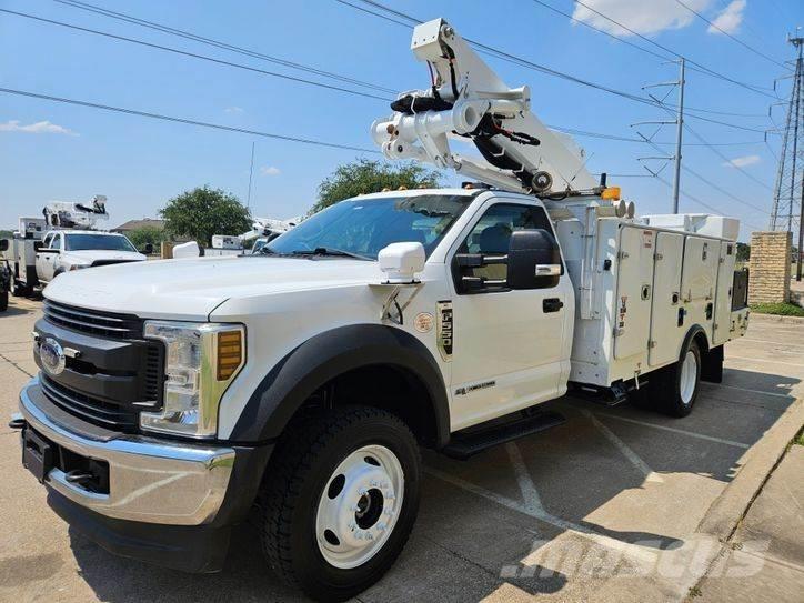 Ford F-550 Podnośniki koszowe