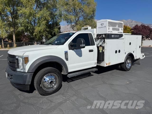 Ford F-550 Pojazdy komunalne