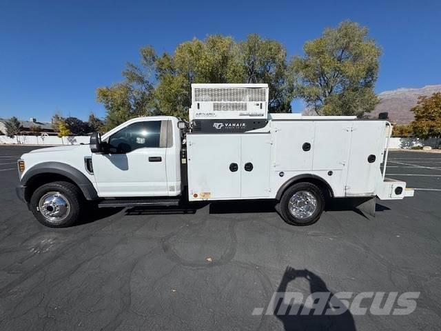 Ford F-550 Pojazdy komunalne