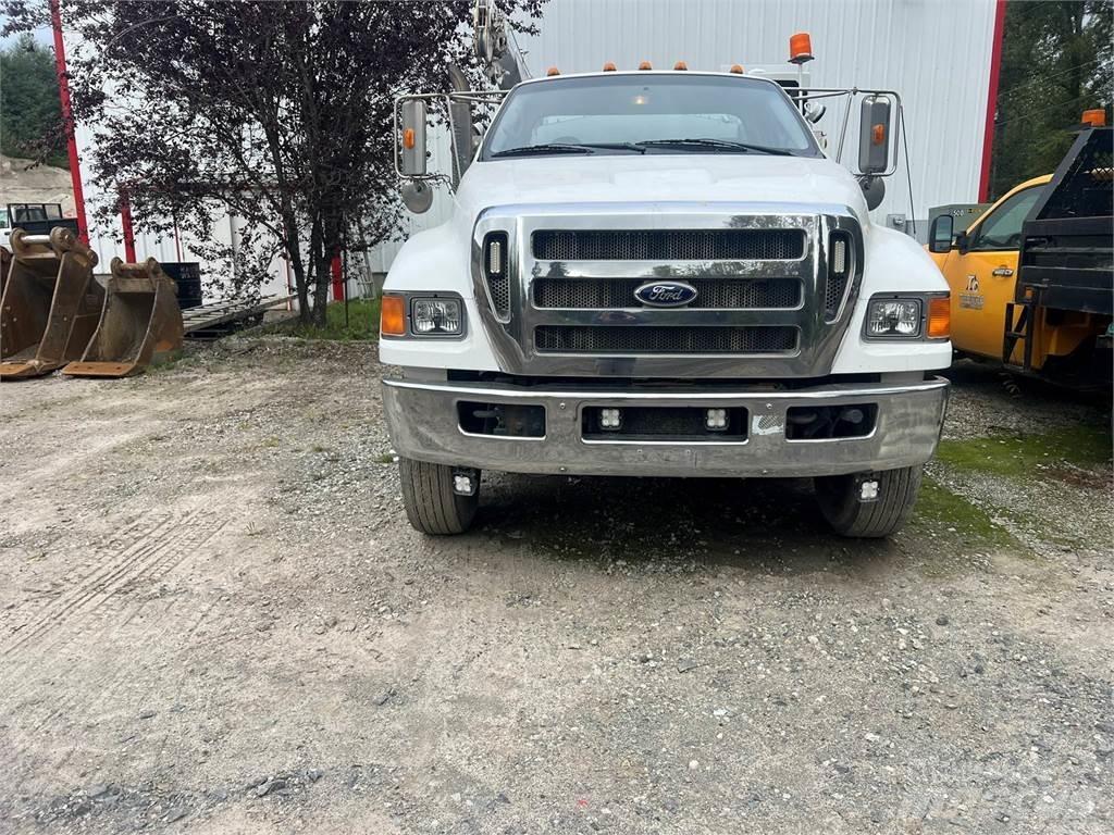 Ford F-750 Pojazdy komunalne