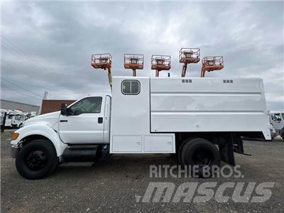 Ford F-750 Pojazdy do transportu zrębki