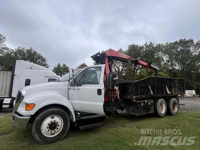 Ford F-750 Inne
