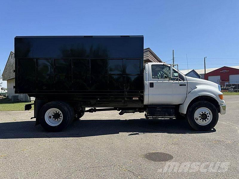 Ford F-750 Pojazdy do transportu zrębki