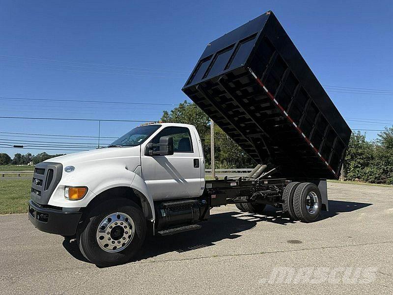 Ford F-750 Pojazdy do transportu zrębki