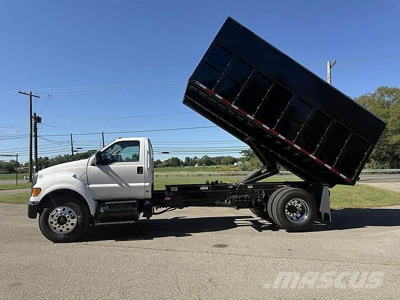 Ford F-750 Pojazdy do transportu zrębki