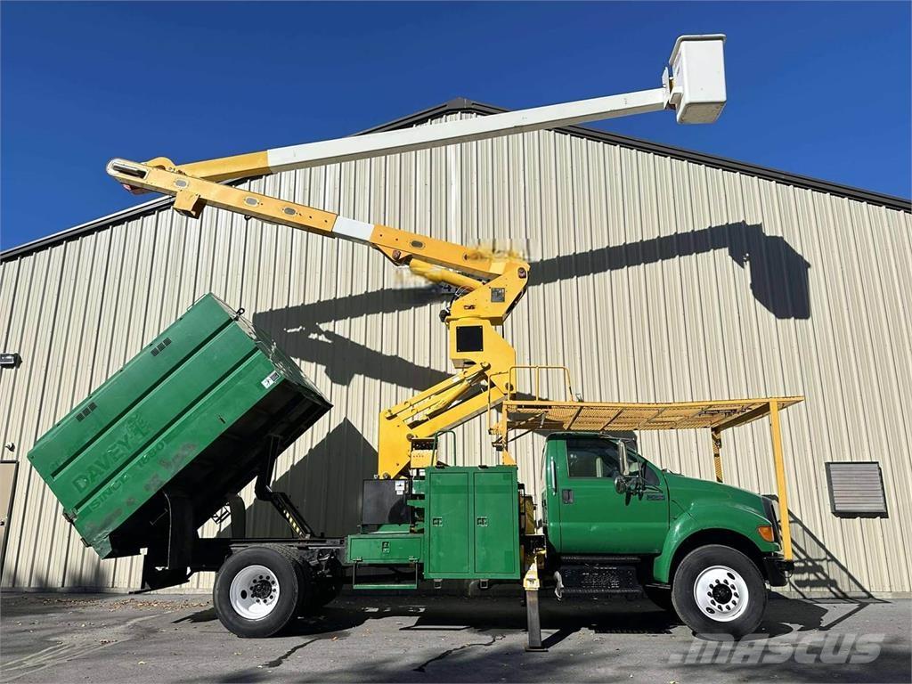 Ford F-750 Podnośniki koszowe