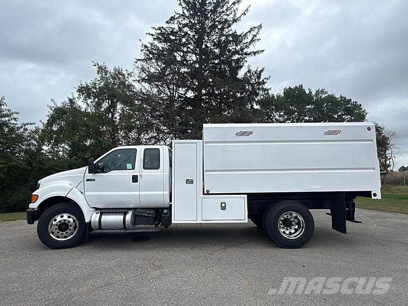 Ford F-750 Pojazdy do transportu zrębki