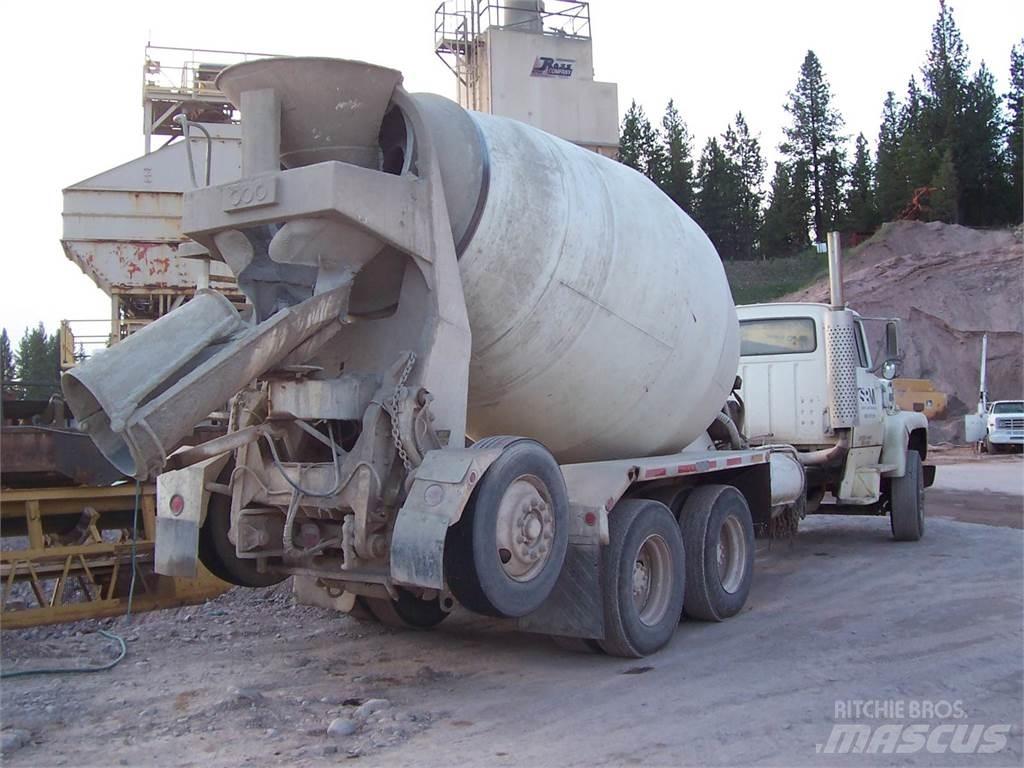 Ford LT9000 Gruszki do betonu