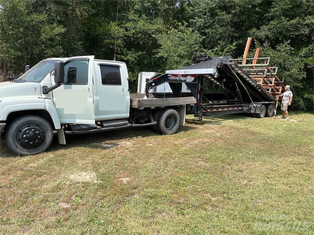 GMC C4500 Ciężarówki typu Platforma / Skrzynia