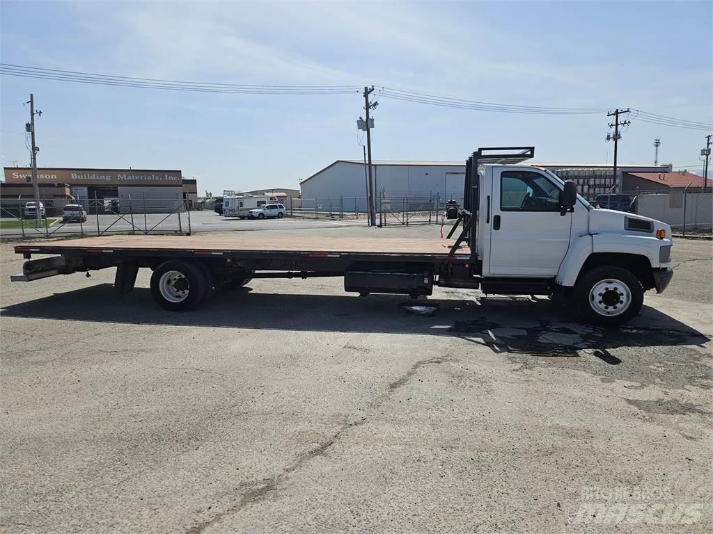 GMC C5500 Ciężarówki typu Platforma / Skrzynia