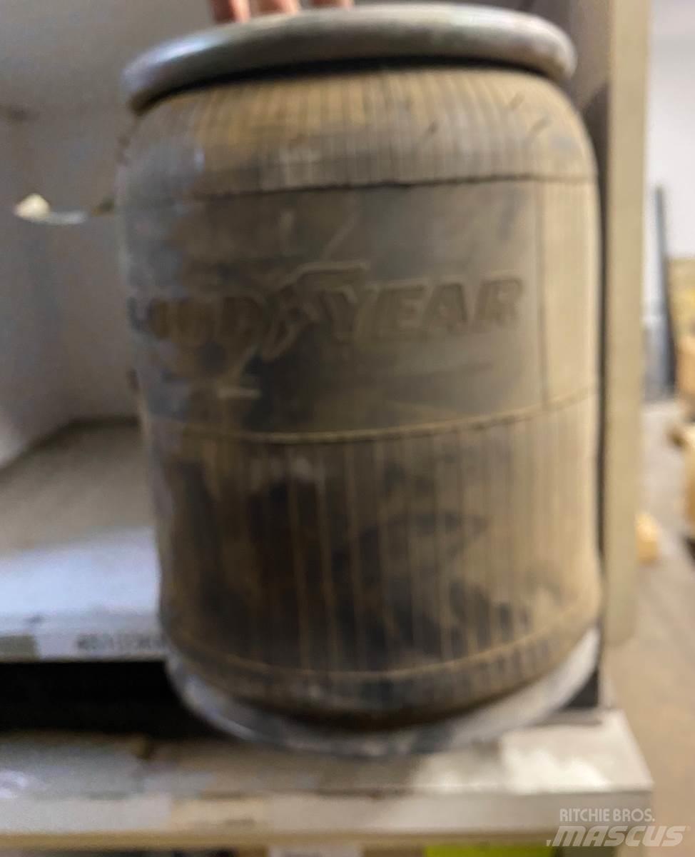 Goodyear  Transport - Inne