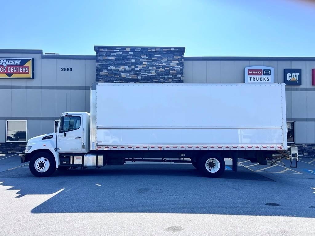 Hino 268A Samochody ciężarowe ze skrzynią zamkniętą