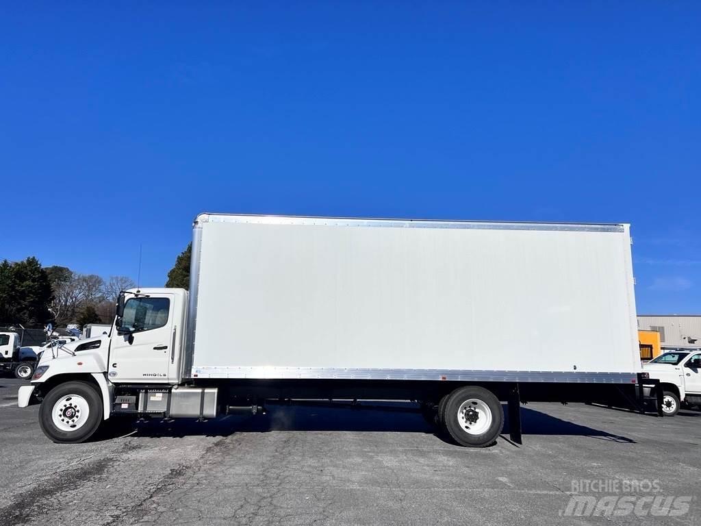 Hino L6 Samochody ciężarowe ze skrzynią zamkniętą