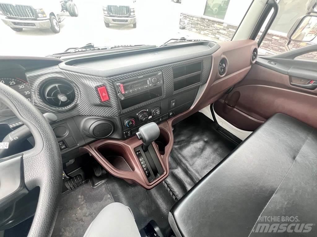 Hino L6 Samochody ciężarowe ze skrzynią zamkniętą
