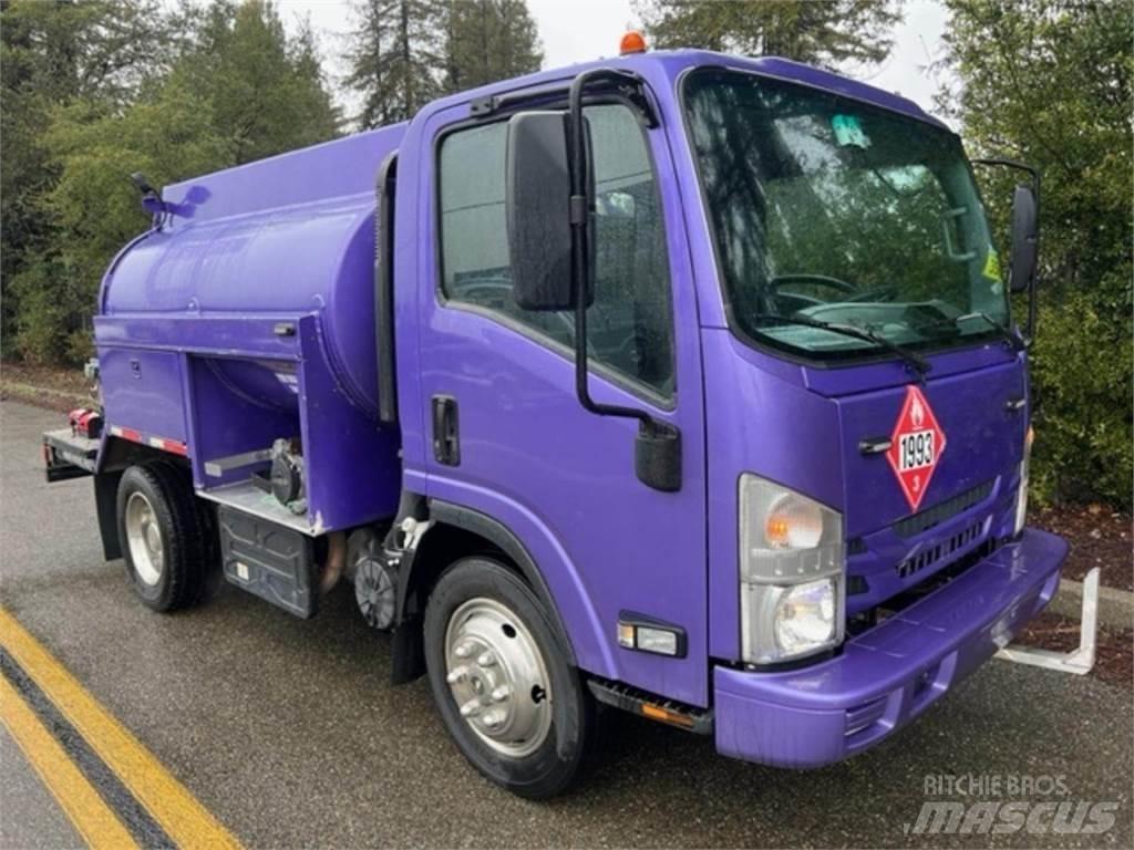 Isuzu NPR Cysterna