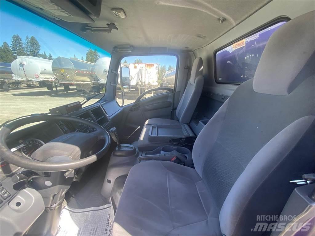 Isuzu NQR Cysterna