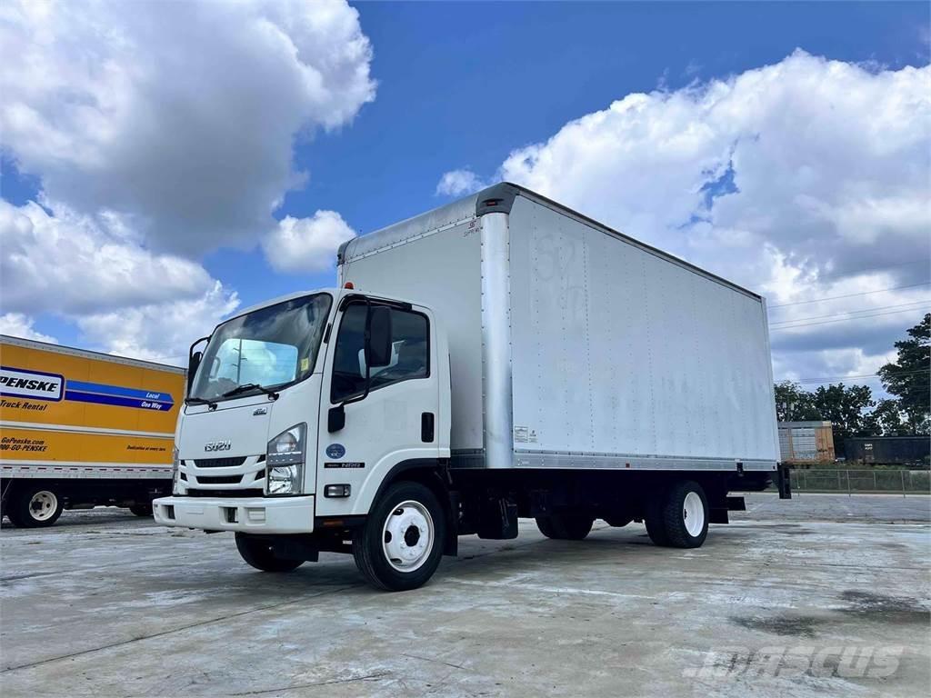Isuzu NRR Samochody ciężarowe ze skrzynią zamkniętą