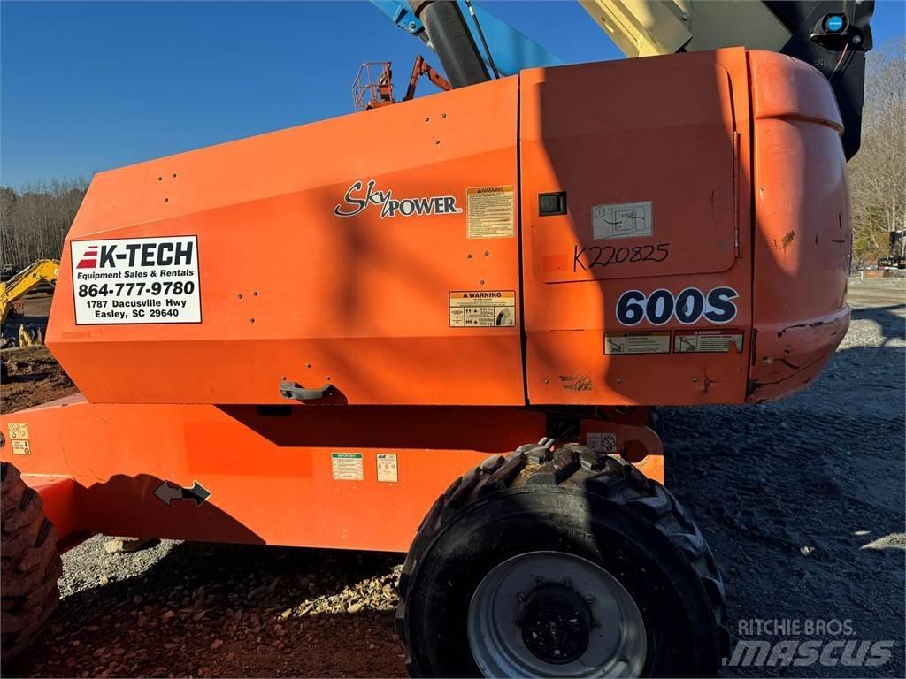 JLG 600S Podnośniki teleskopowe