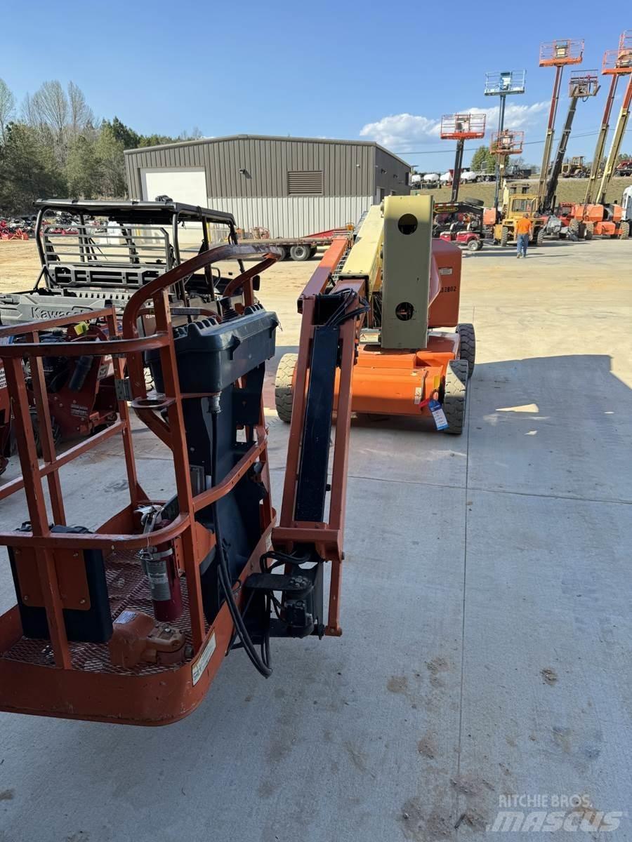 JLG E450AJ Podnośniki przegubowe