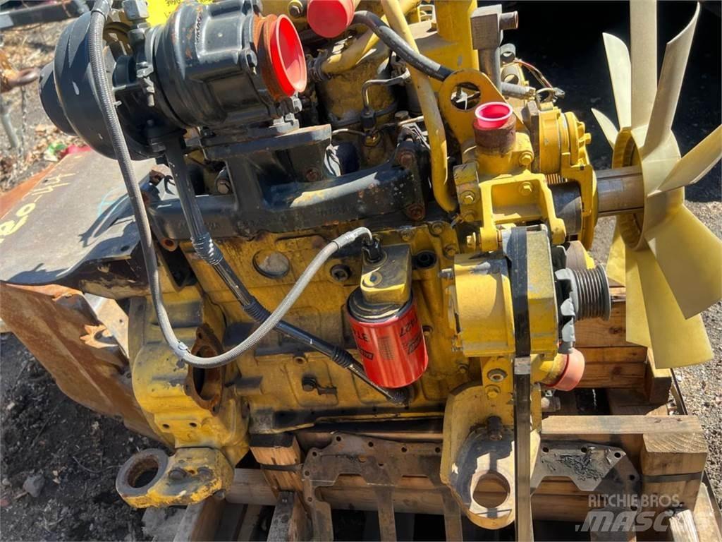 Komatsu  Silniki