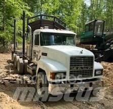 Mack CH613 Samochody do przewozu drewna