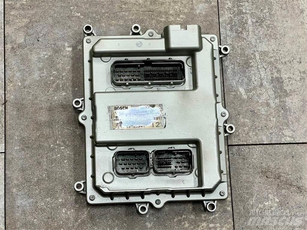 Mack E7 Elektronika