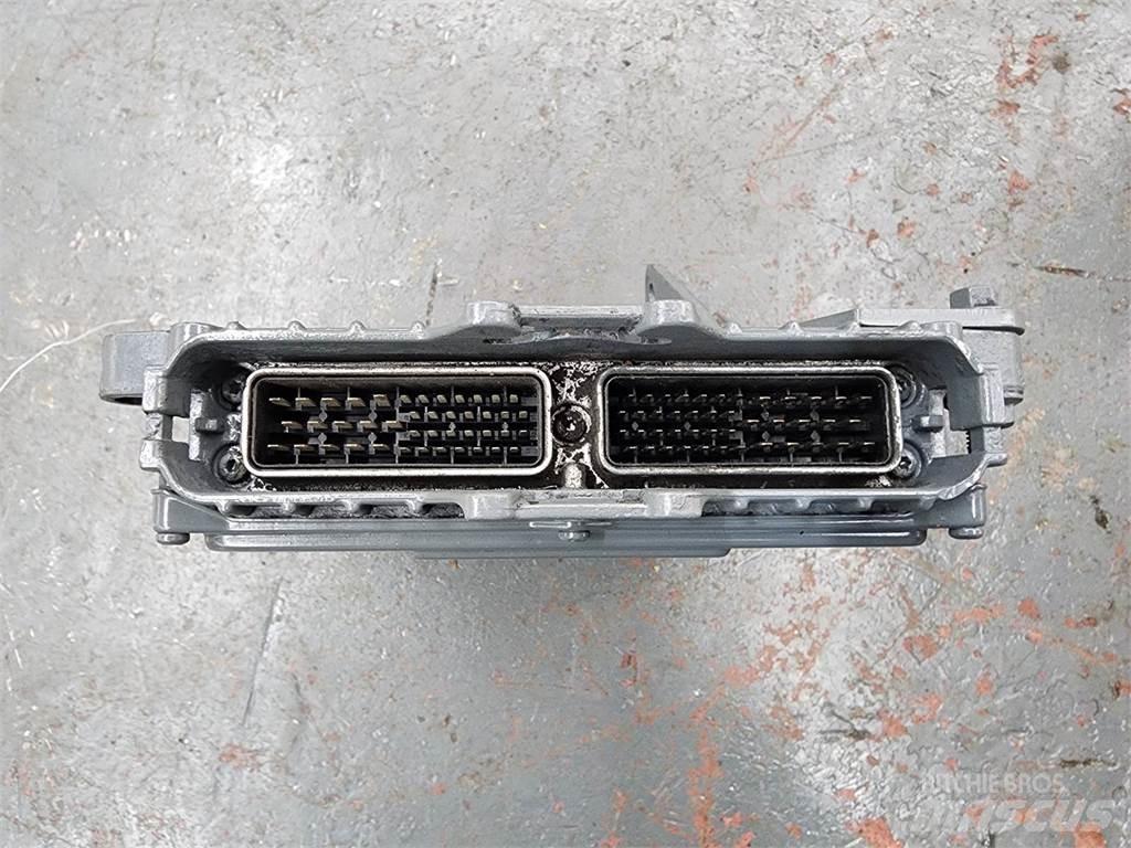 Mack E7 Elektronika