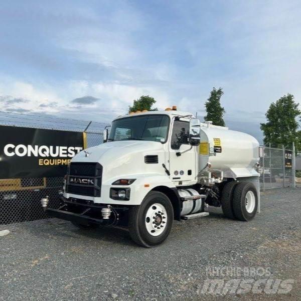 Mack MD642 Cysterna